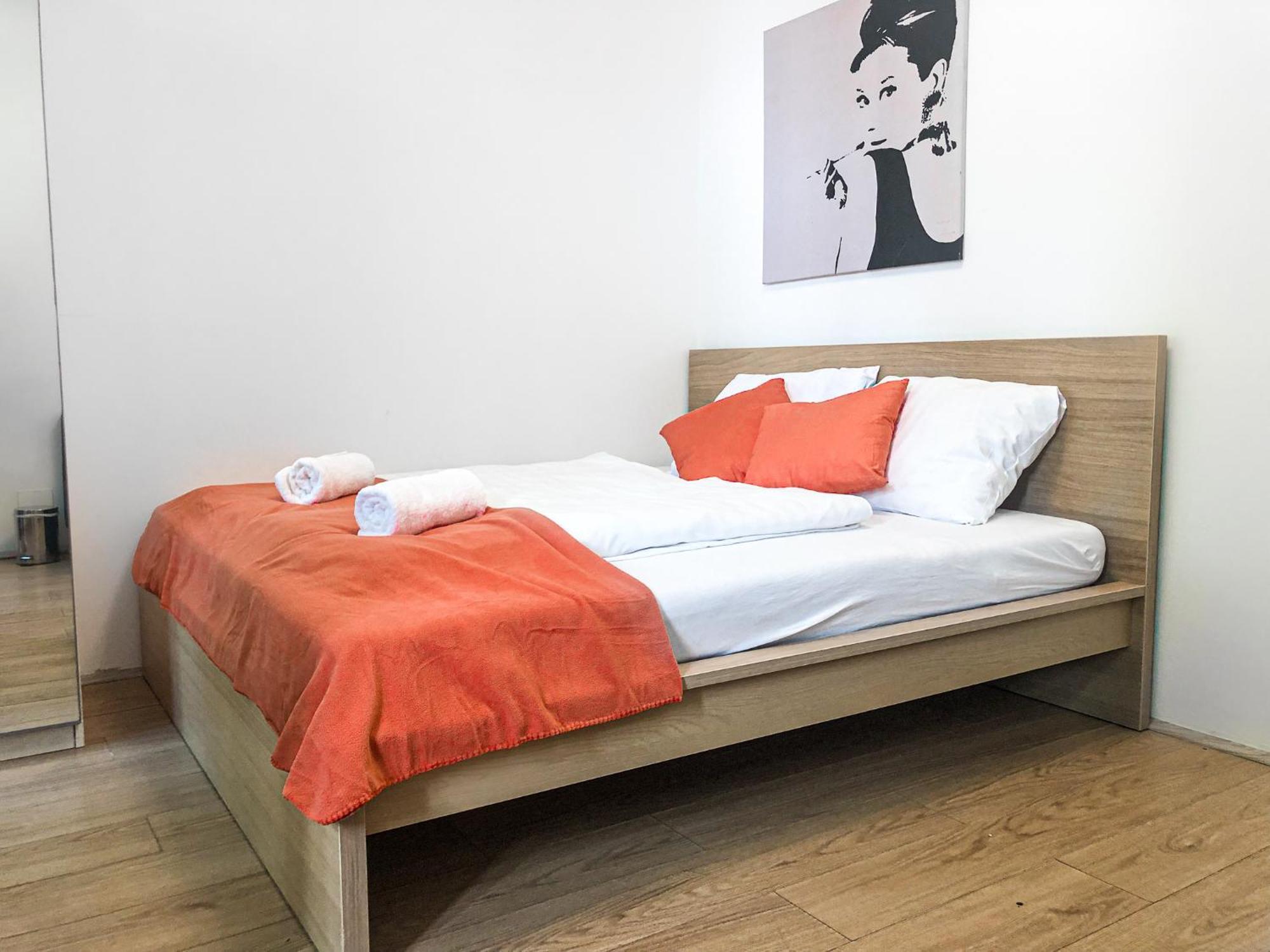Relaxing 2-Bed Apartment For Extended Visits Vienne Extérieur photo